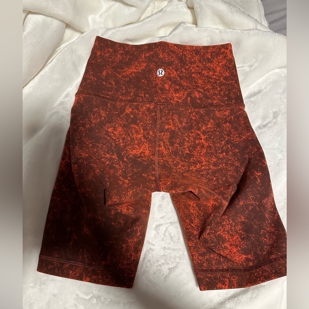 Lululemon Wunder Train High-Rise Short
